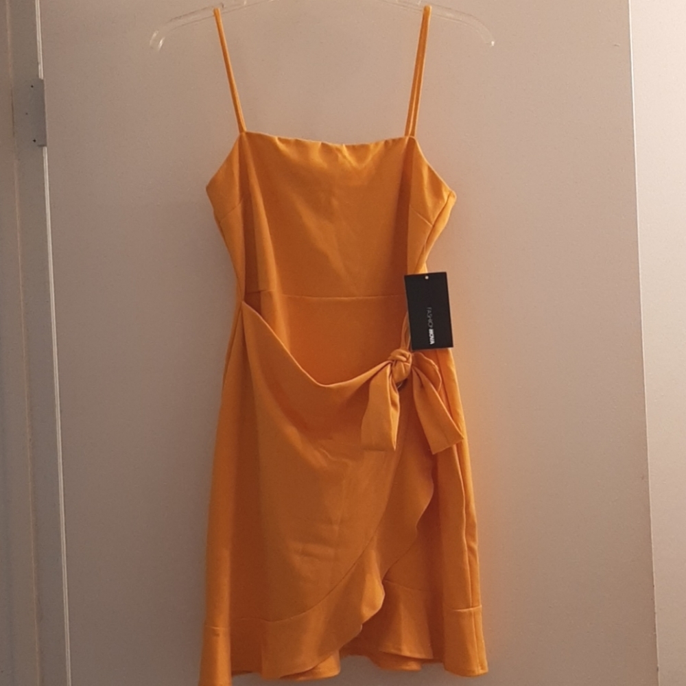 Fashion Nova Dress....NWT!!